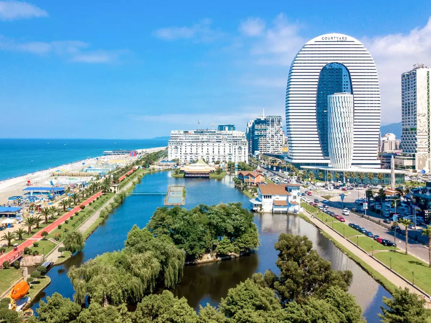 Batumi an der georgischen Schwarzmeerküste aus der Luft